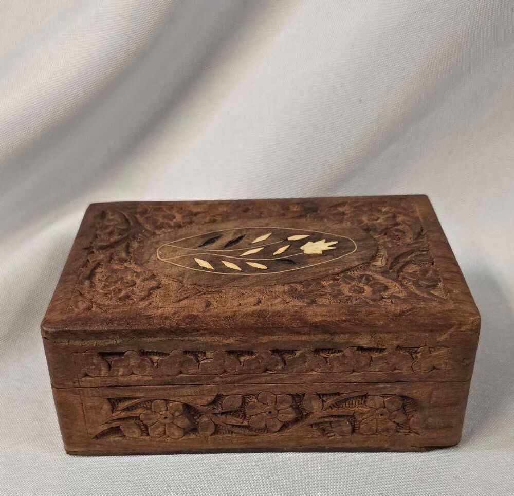 Vintage Hand-Carved Wooden Trinket Box Inlaid Floral Jewelry Box Sheesham India